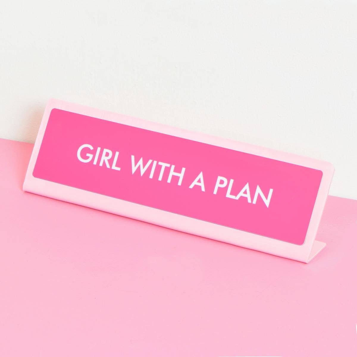 Namensschild "Girl with a plan"