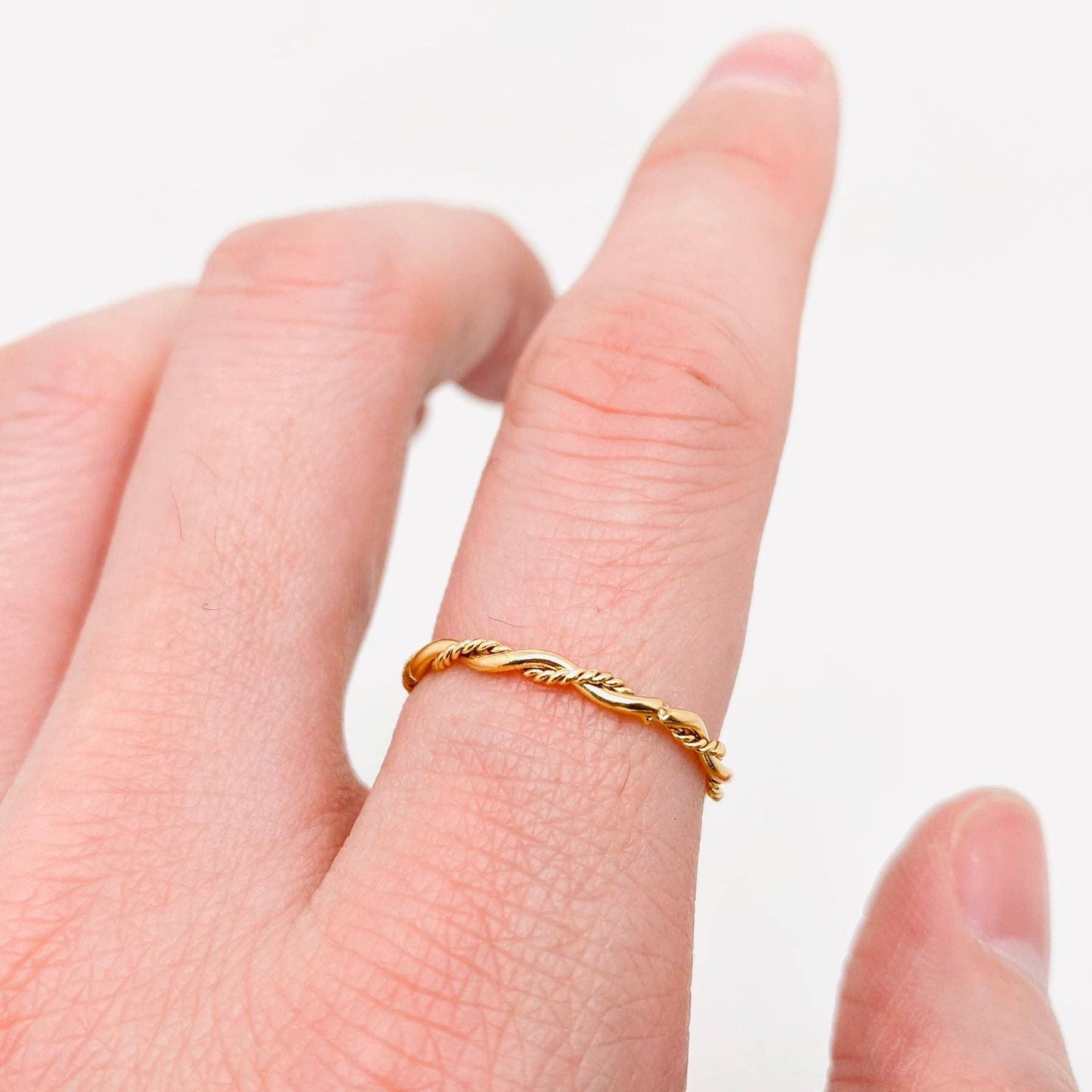 Gedrehter schmaler Ring| Edelstahl | vergoldet