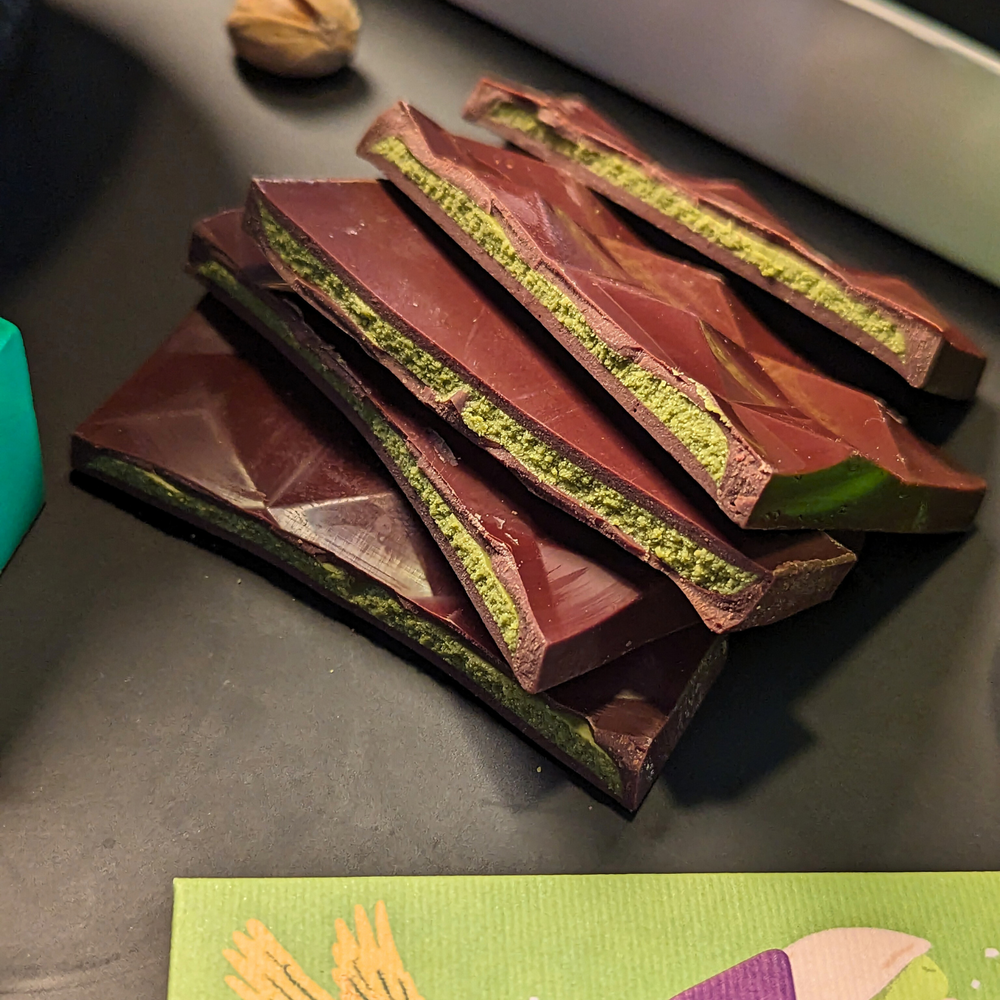 Dattelschokolade "Bomba di Pistacchio" Djoon