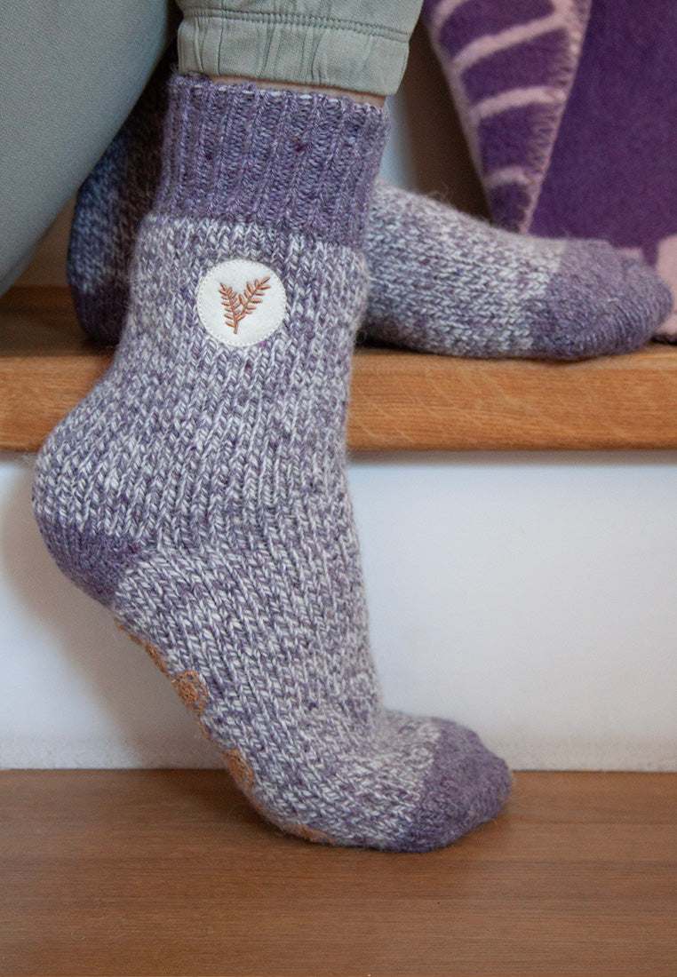 Wollsocken "Gardenlover" lavendel Adelheid
