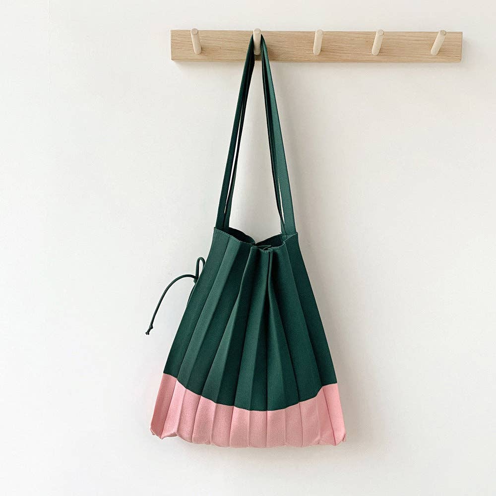 Handgefertigte, farbenfrohe Stricktasche