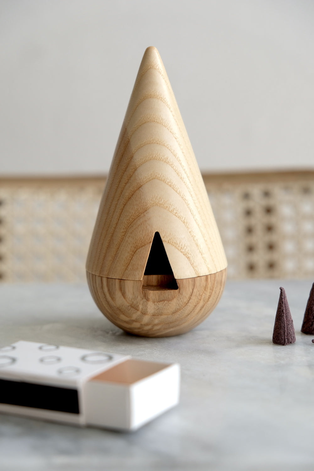 Räucherberg Holz Esche