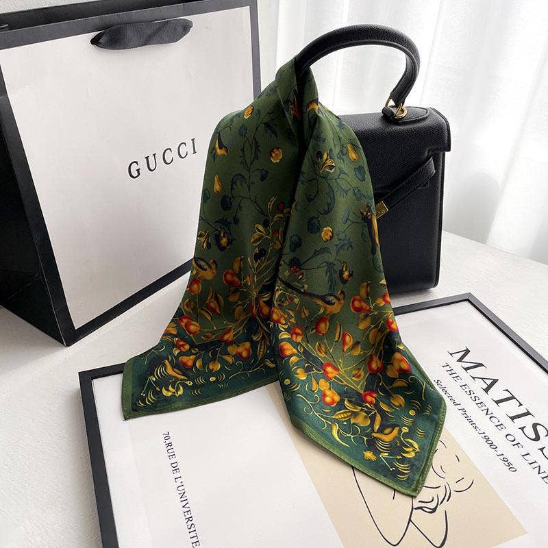 Halstuch aus 100% Maulbeerseide | floral grün