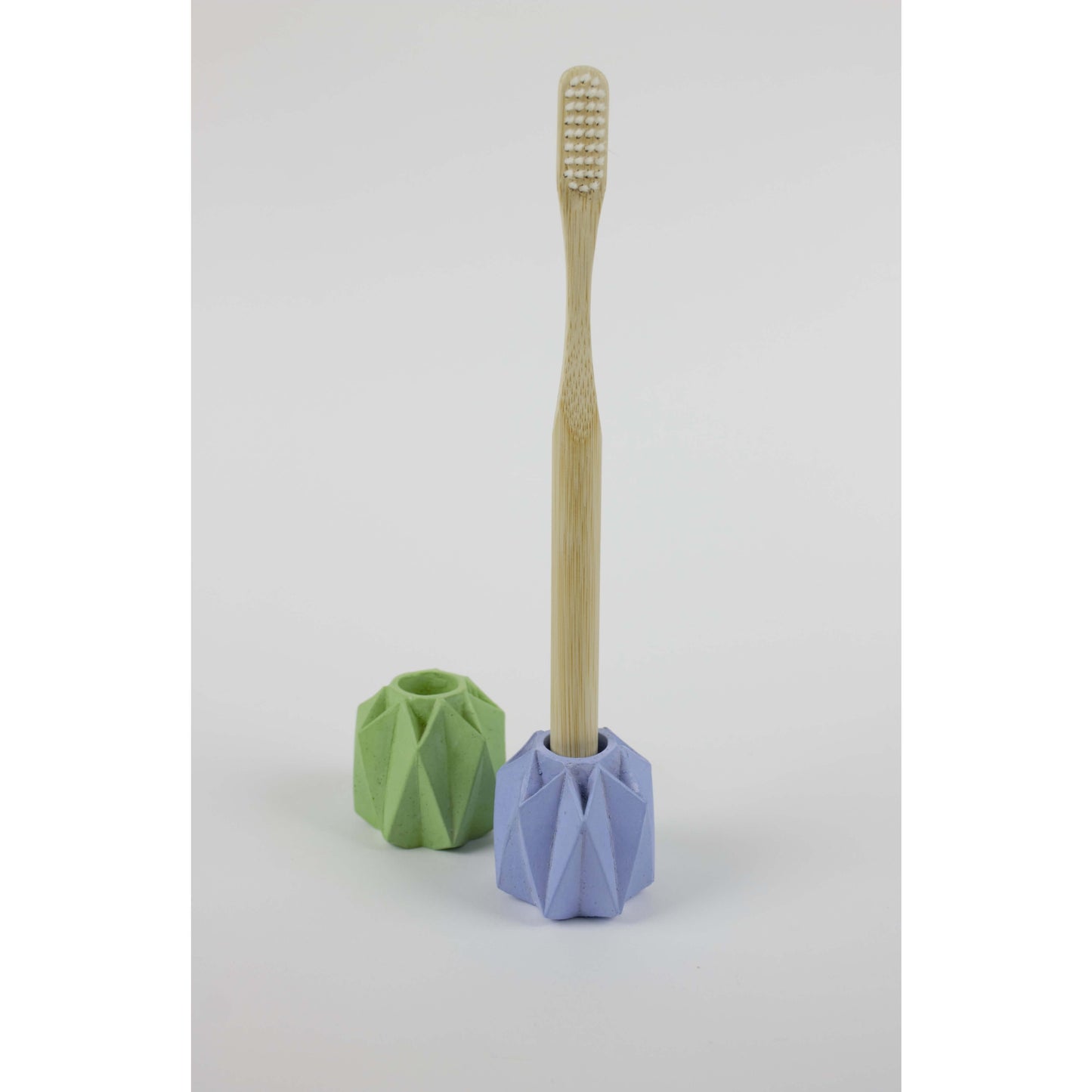 Zahnbürstenhalter aus Zement - handgefertigtes Unikat